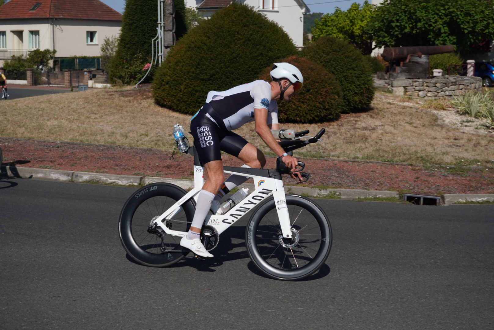 Finn Salamon auf dem Zeitfahrrad